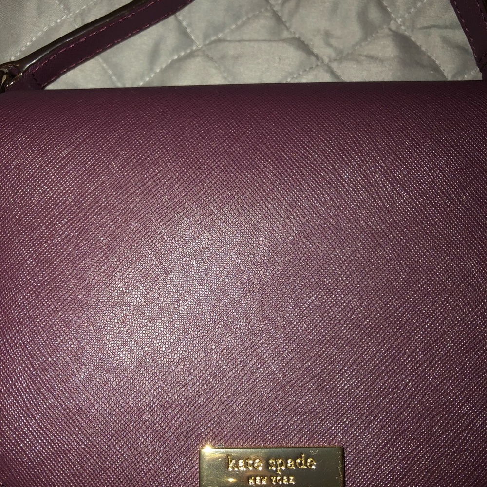 Kate Spade cross body purse . - Picture 2 of 2